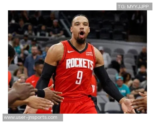 奥特赞赏狄龙强硬作风与求胜欲望展现出独特魅力与团队精神